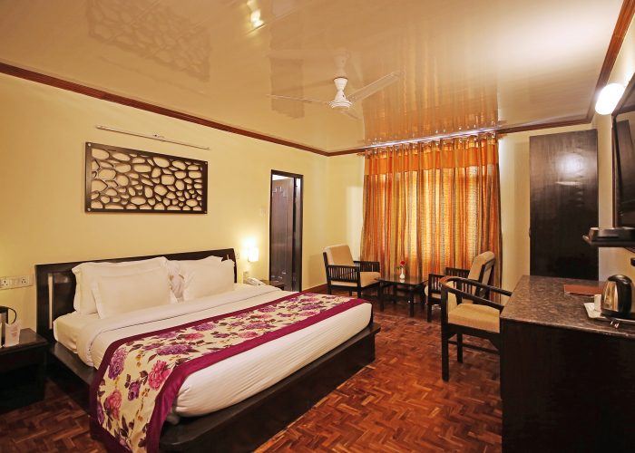 Gallery of Best 4 star Resort in Manali near mall road