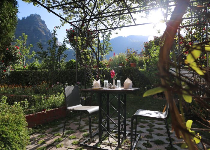 Gallery of Best 4 star Resort in Manali near mall road
