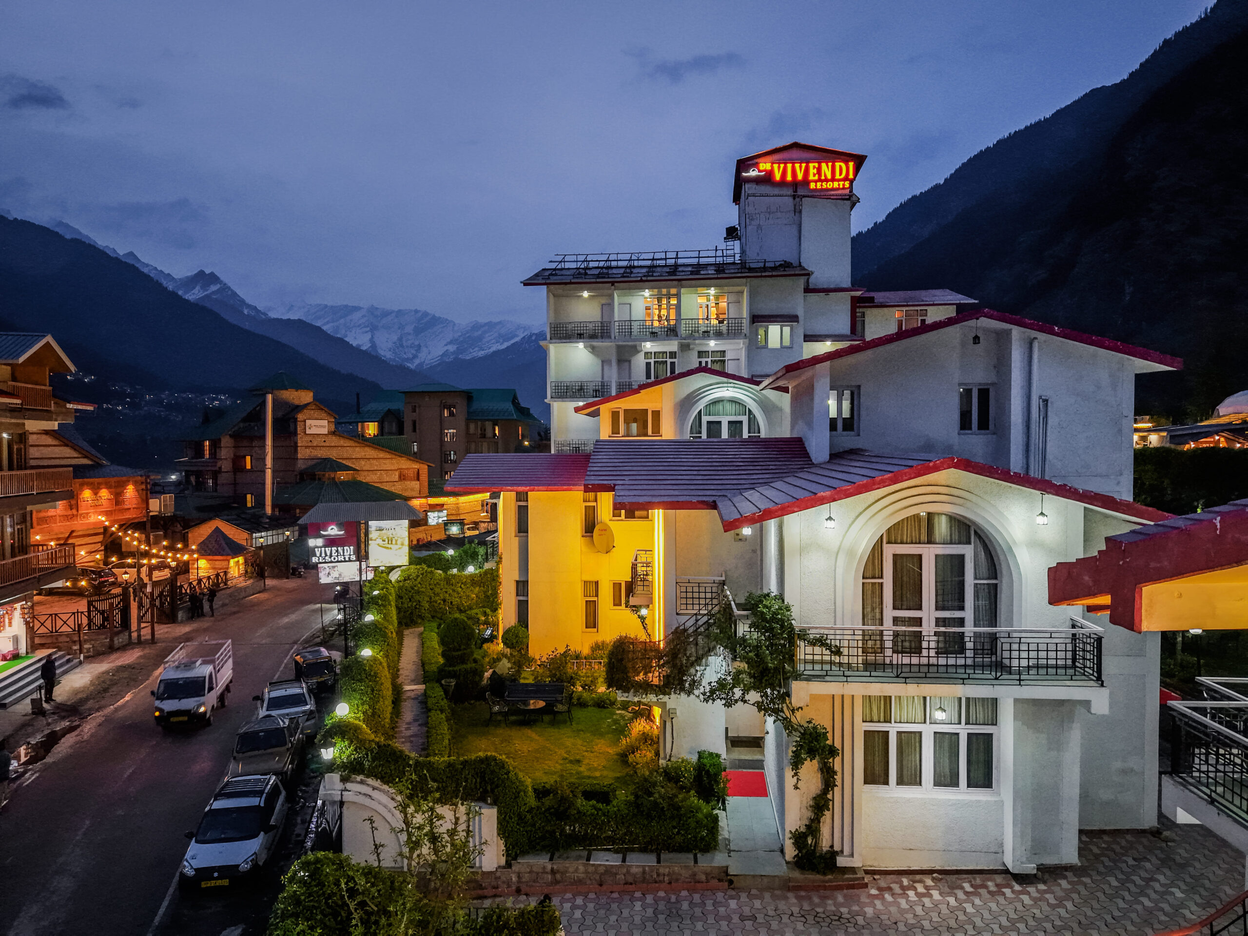 Best 4 star family resort in manali near mall road